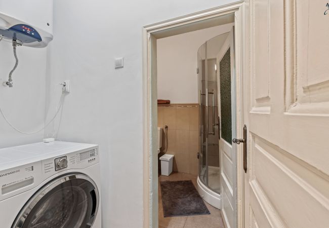 Apartment in Bucharest - 2 BDR în Old Town Bucharest Apartment in Bucharest - 2 BDR în Old Town Bucharest