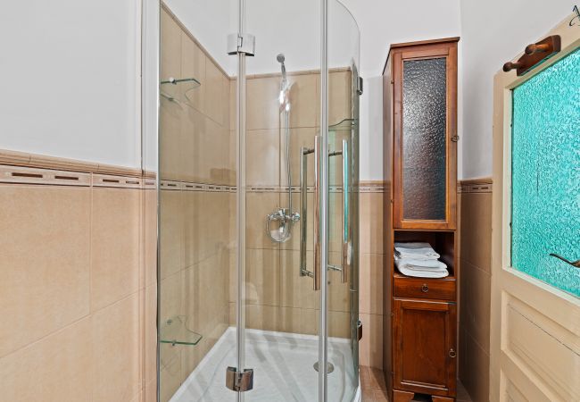 Apartment in Bucharest - 2 BDR în Old Town Bucharest Apartment in Bucharest - 2 BDR în Old Town Bucharest