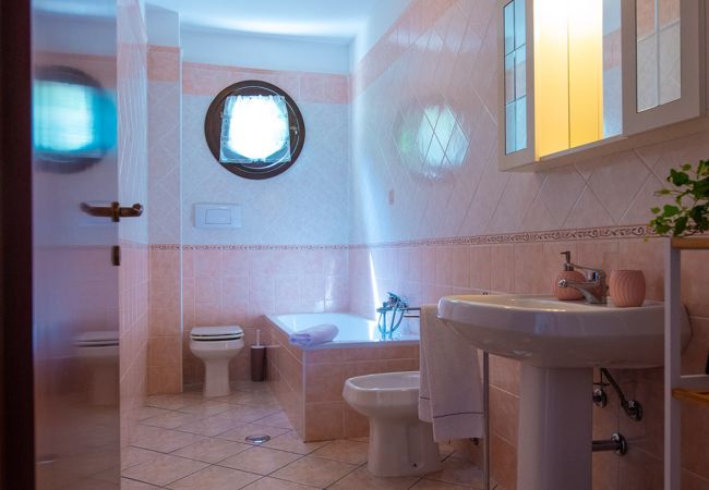 Apartment in Tramonti - Casa Tramonti D'aMare - On the hills of the Amalfi Coast Apartment in Tramonti - Casa Tramonti D'aMare - On the hills of the Amalfi Coast