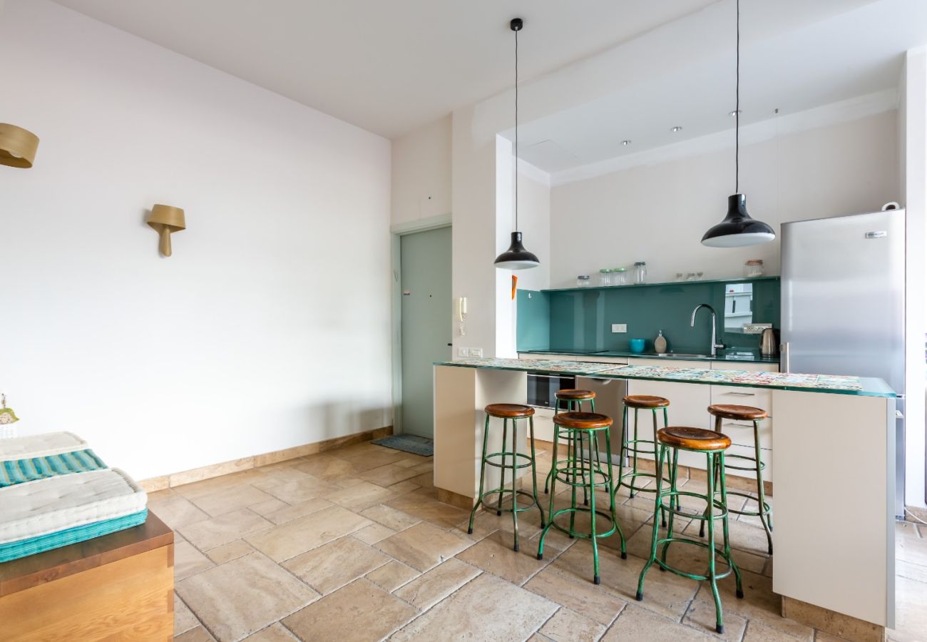 Apartment in Tel Aviv - Jaffa - Classy & Authentic Heart of TLV by FeelHome