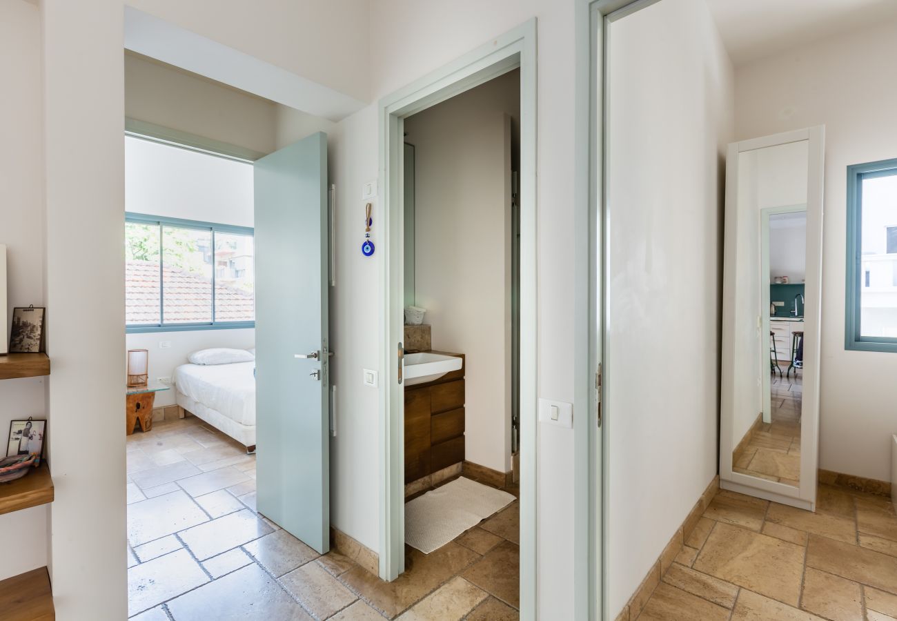 Apartment in Tel Aviv - Jaffa - Classy & Authentic Heart of TLV by FeelHome