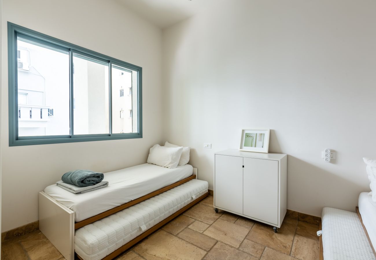 Apartment in Tel Aviv - Jaffa - Classy & Authentic Heart of TLV by FeelHome