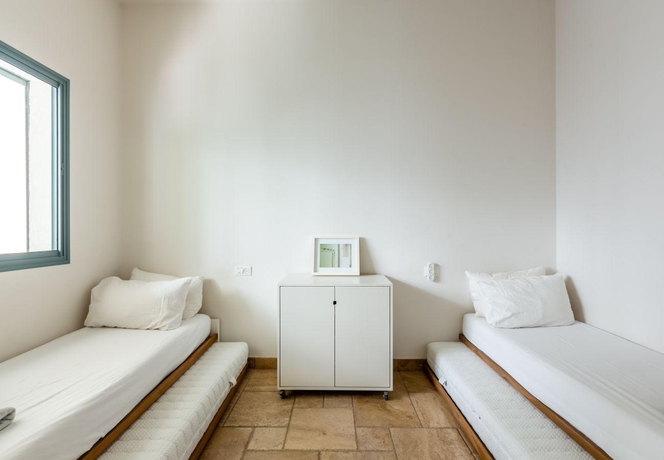 Apartment in Tel Aviv - Jaffa - Classy & Authentic Heart of TLV by FeelHome