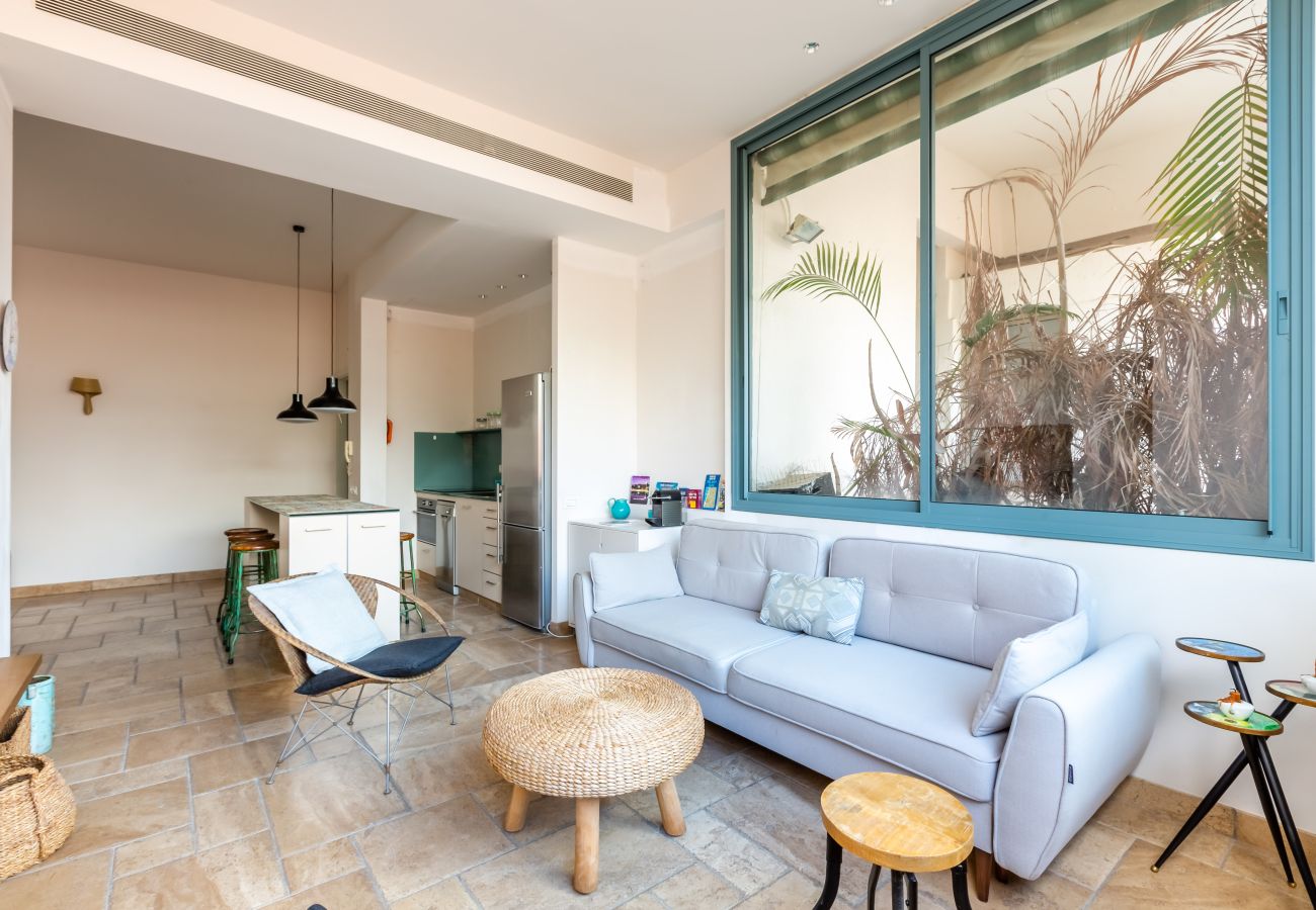 Apartment in Tel Aviv - Jaffa - Classy & Authentic Heart of TLV by FeelHome