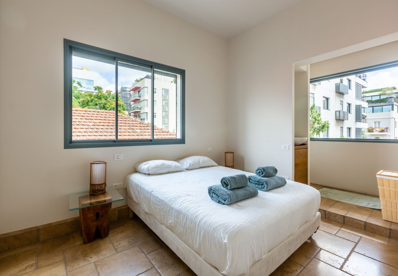 Apartment in Tel Aviv - Jaffa - Classy & Authentic Heart of TLV by FeelHome