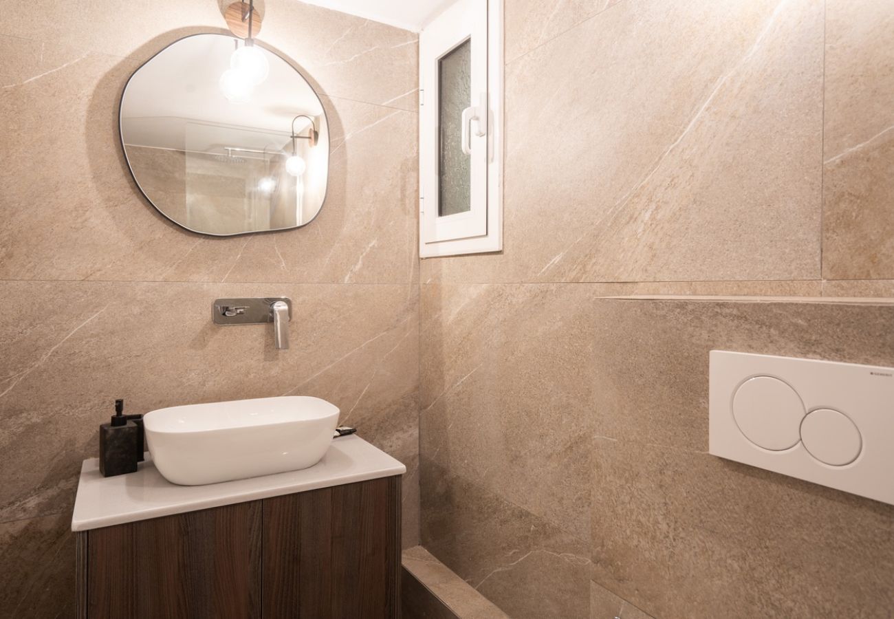 Apartment in Athens - Pratinou 61