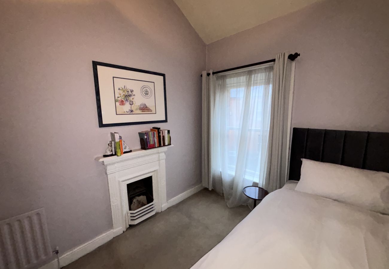 House in Dublin - Charming & Quaint Donnybrook Townhouse