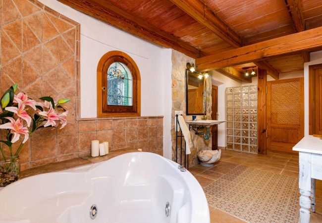 Villa in Selva - YourHouse Es Canyar Villa in Selva - YourHouse Es Canyar