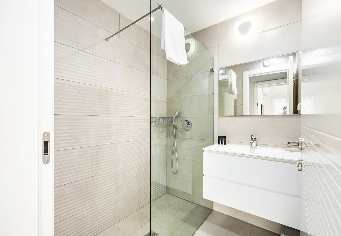 Apartment in Tel Aviv - Jaffa - Luxury 3BR Next to Geula Beach by FeelHome
