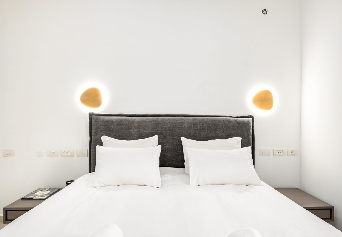 Apartment in Tel Aviv - Jaffa - Luxury 3BR Next to Geula Beach by FeelHome