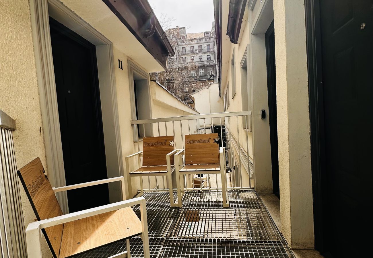 Studio in Bucharest - Continetal Studio