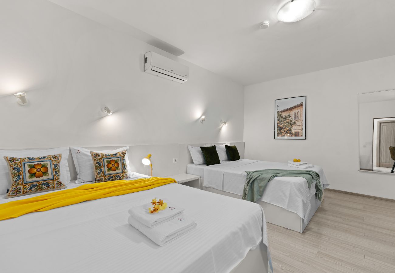 Studio in Bucharest - Two Beds One Stay