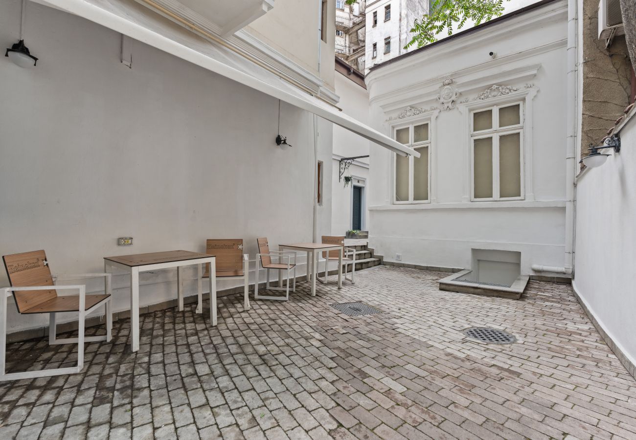 Studio in Bucharest - Two Beds One Stay