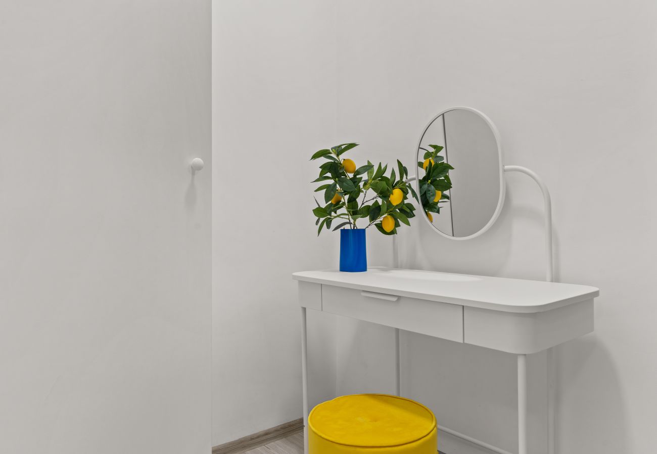 Apartment in Bucharest - Family Old Town Quad