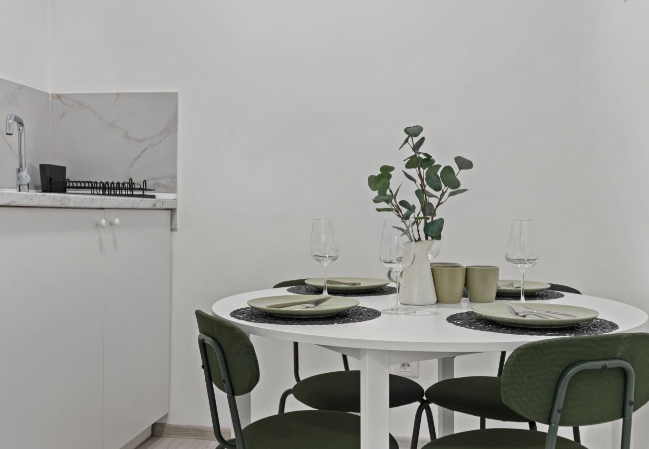 Apartment in Bucharest - Family Old Town Quad