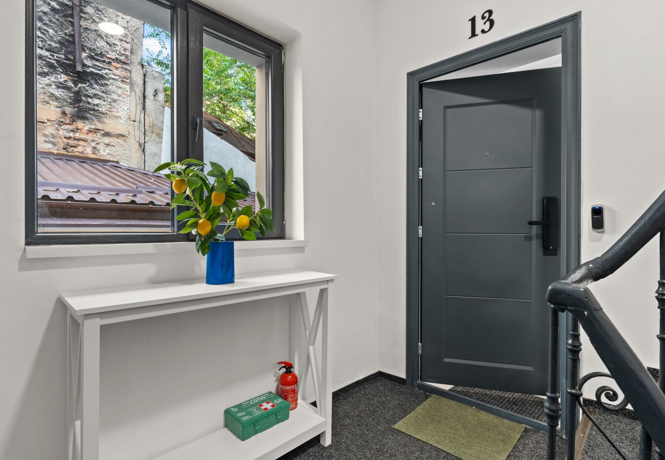 Apartment in Bucharest - Family Old Town Quad