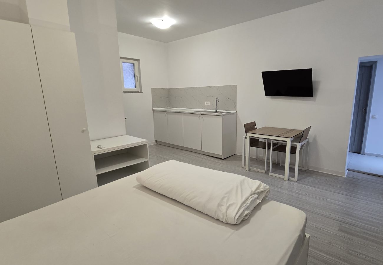 Apartment in Bucharest - Continetal studio
