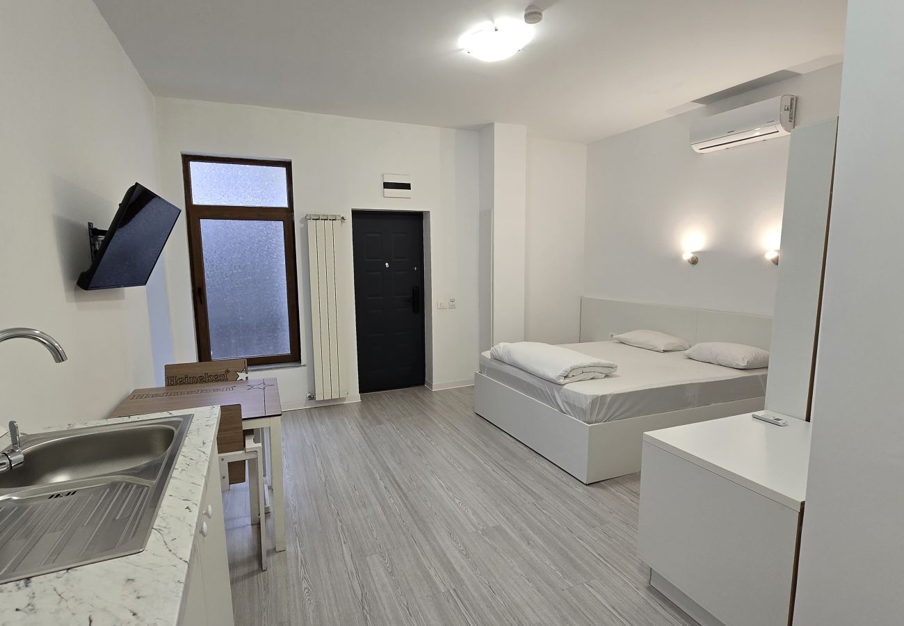 Apartment in Bucharest - Continetal studio