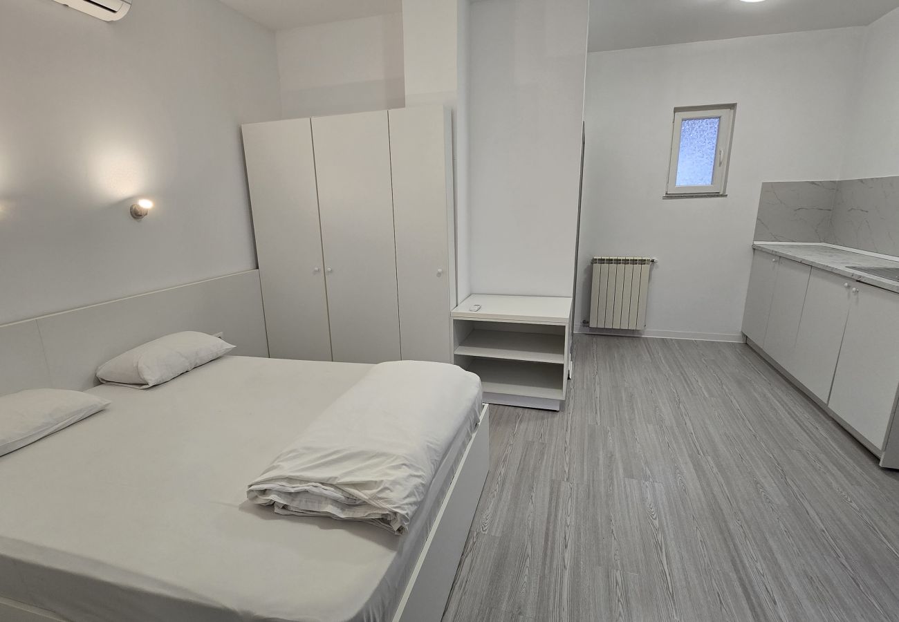 Apartment in Bucharest - Continetal studio