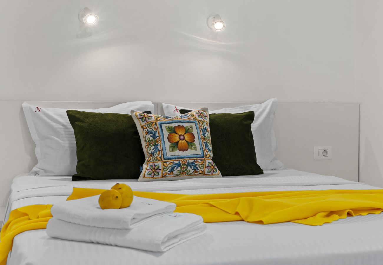 Studio in Bucharest - Old Town Quad 