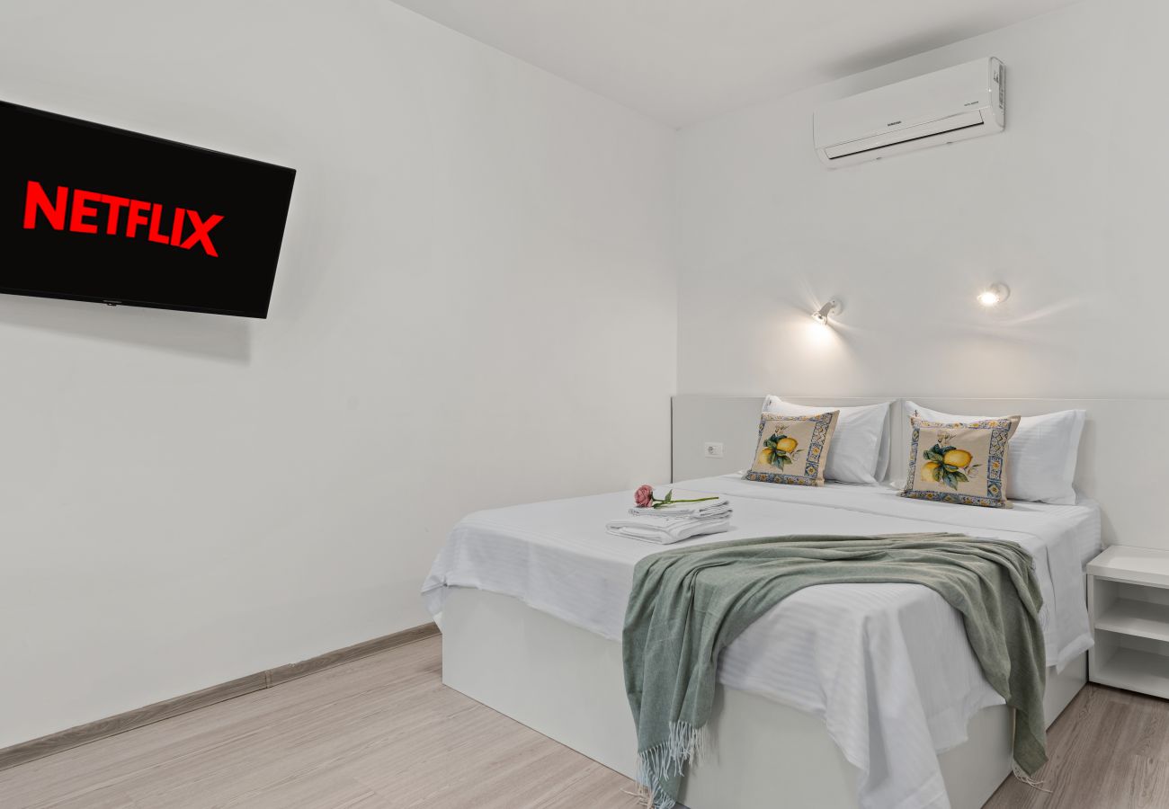 Studio in Bucharest - Old Town Quad 