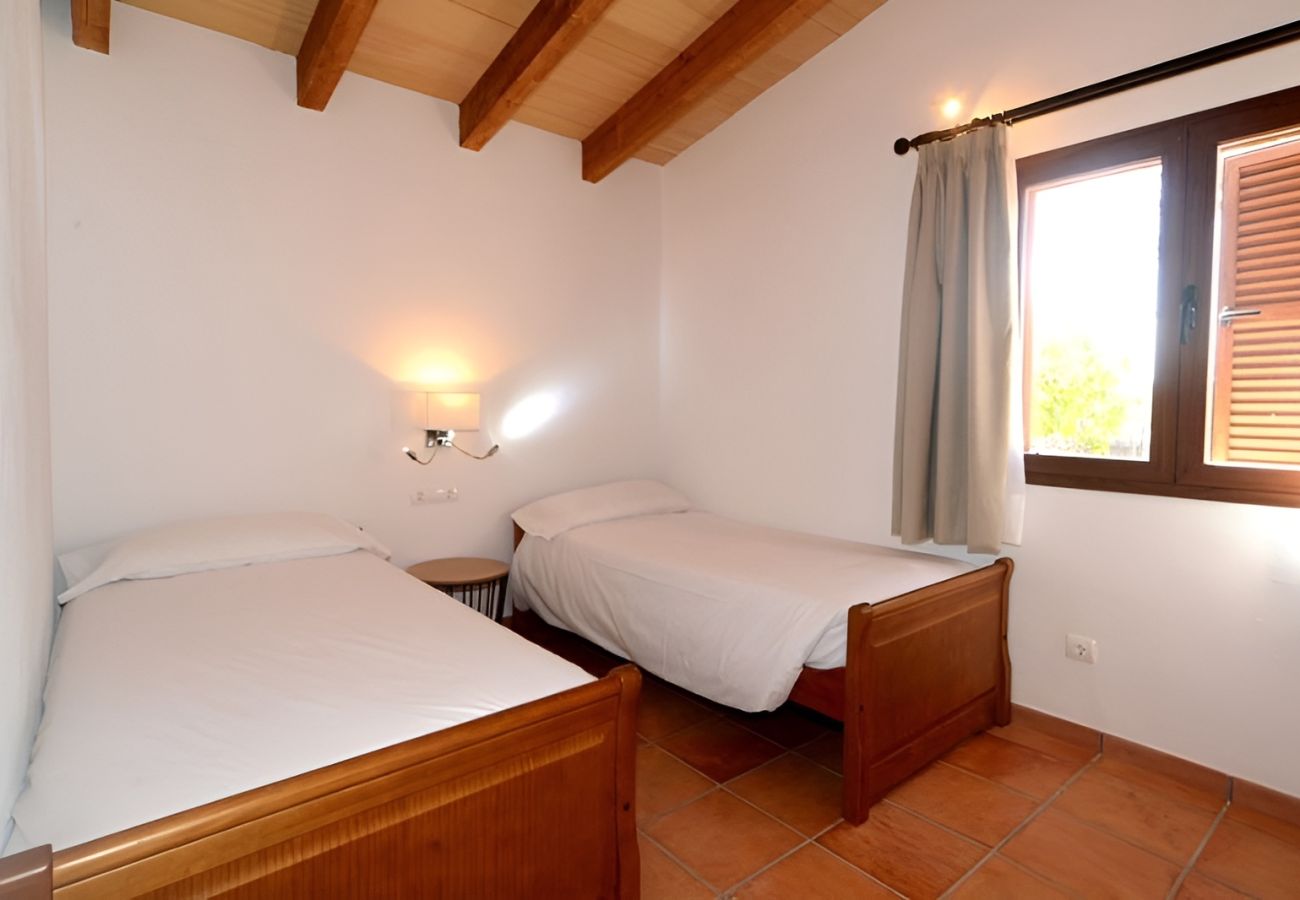 Apartment in Lloret de Vistalegre - YourHouse Agorturismo Can Porretí La Figuera