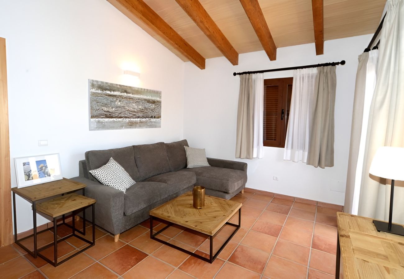 Apartment in Lloret de Vistalegre - YourHouse Agorturismo Can Porretí La Figuera