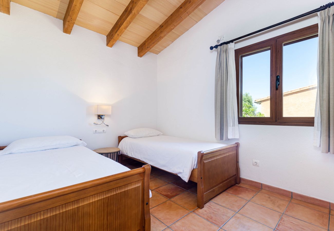 Apartment in Lloret de Vistalegre - YourHouse Agorturismo Can Porretí La Figuera