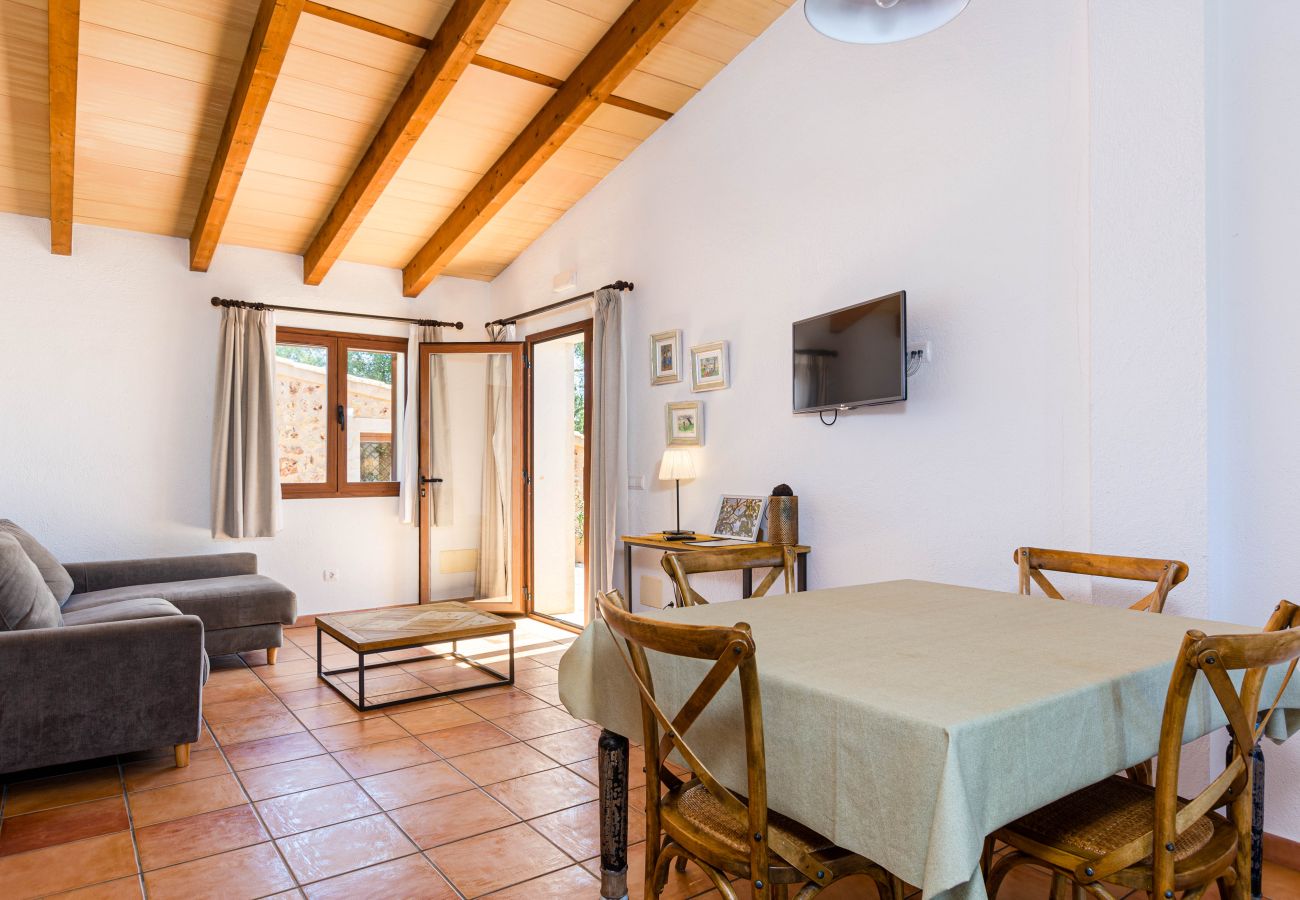 Apartment in Lloret de Vistalegre - YourHouse Agorturismo Can Porretí La Figuera
