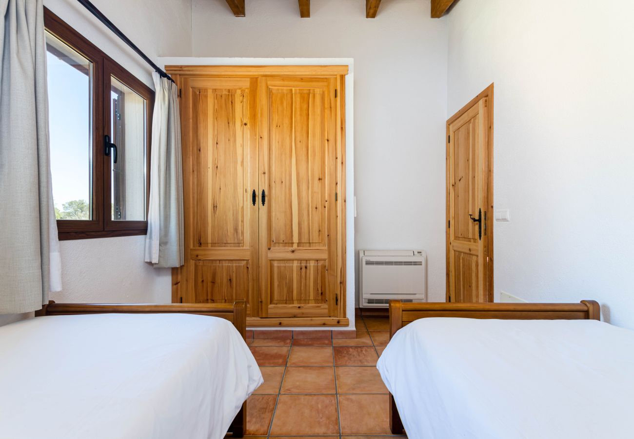 Apartment in Lloret de Vistalegre - YourHouse Agorturismo Can Porretí La Figuera