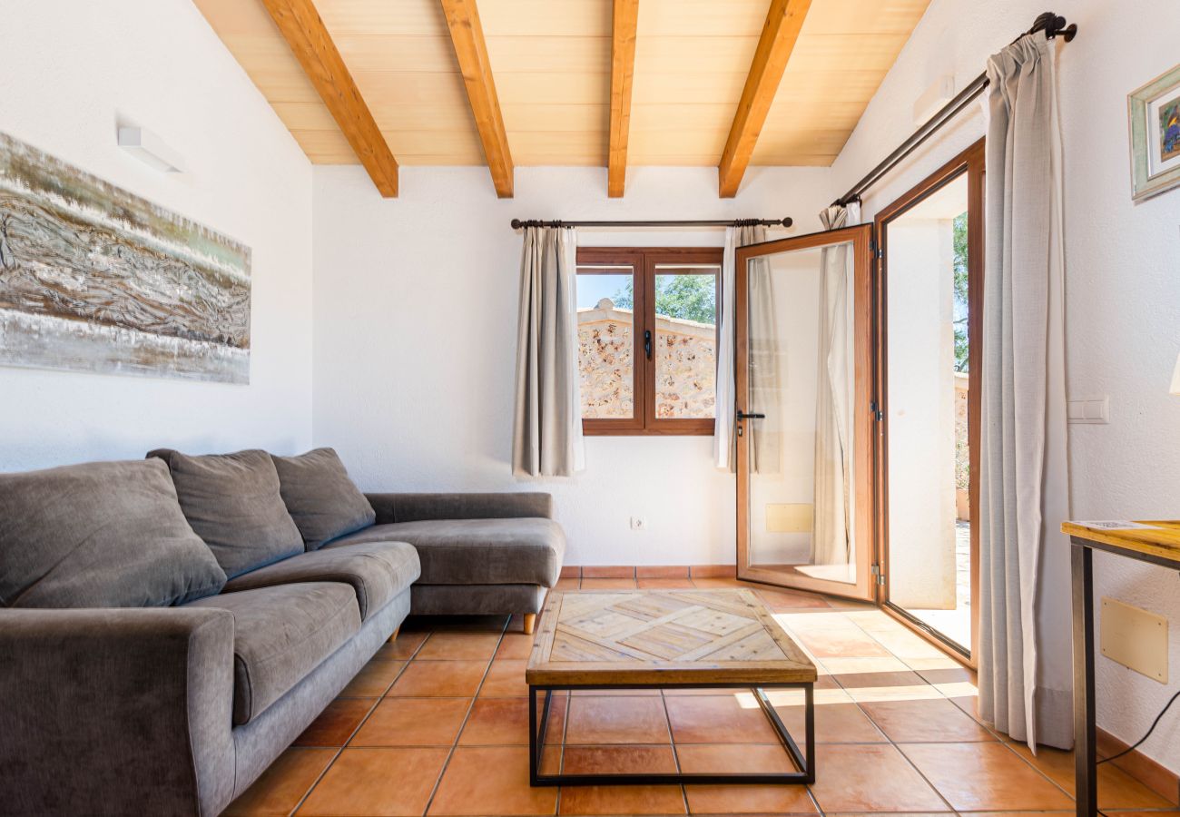 Apartment in Lloret de Vistalegre - YourHouse Agorturismo Can Porretí La Figuera
