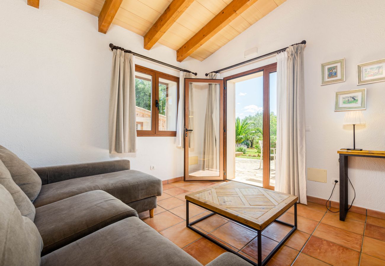 Apartment in Lloret de Vistalegre - YourHouse Agorturismo Can Porretí La Figuera