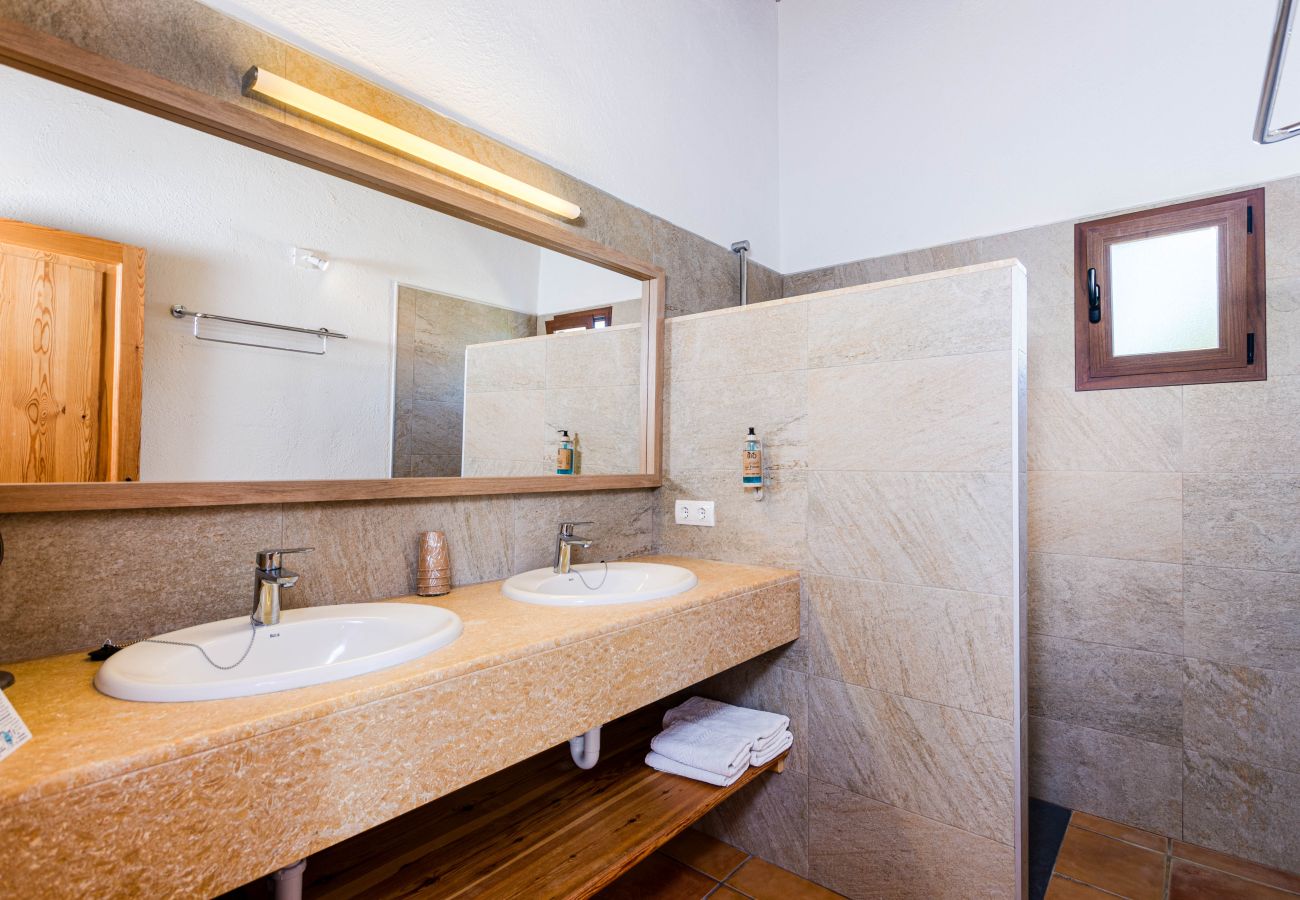 Apartment in Lloret de Vistalegre - YourHouse Agorturismo Can Porretí La Figuera