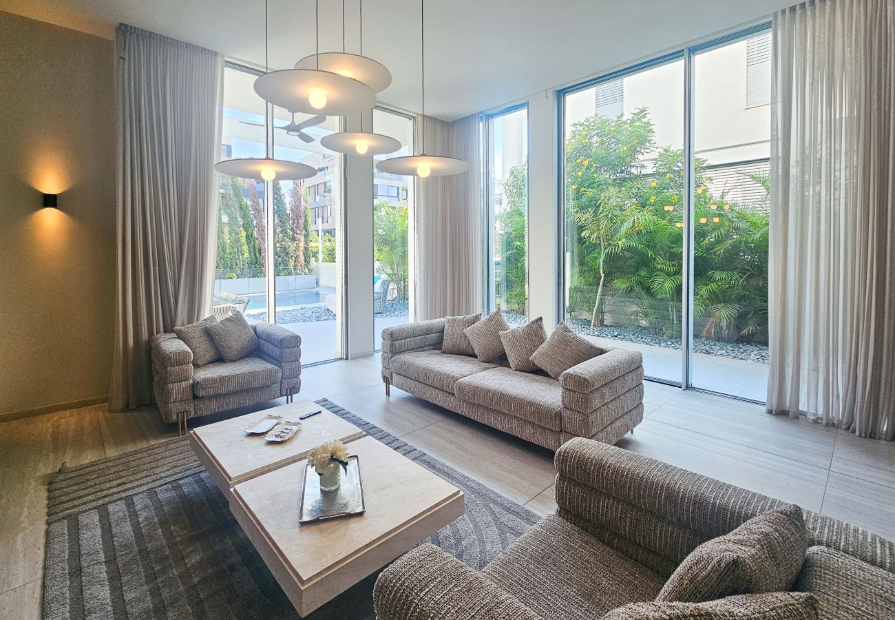 Villa in Herzliya - MAMAD Luxury New Villa with Private Pool by FeelHome