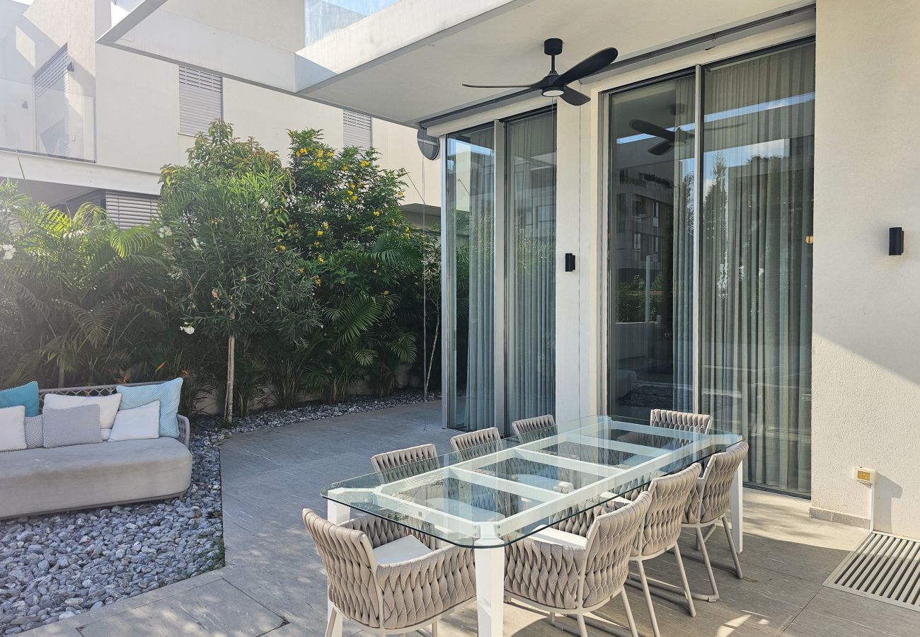Villa in Herzliya - MAMAD Luxury New Villa with Private Pool by FeelHome