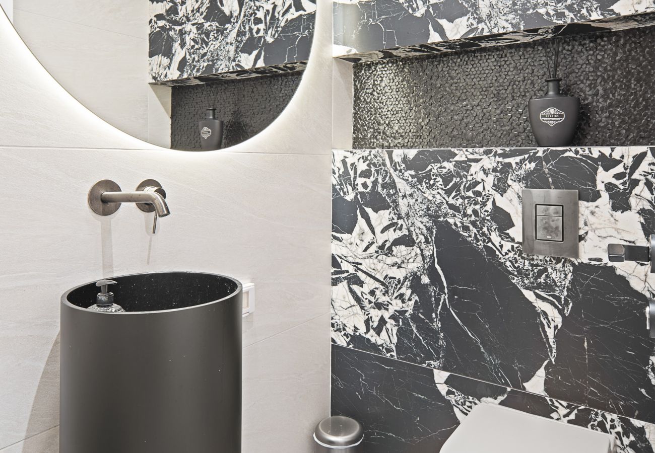 Villa in Herzliya - MAMAD Luxury New Villa with Heated Private Pool by FeelHome