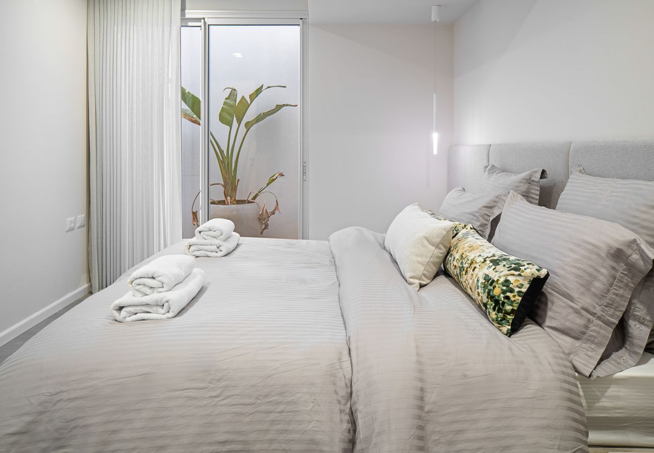 Villa in Herzliya - MAMAD Luxury New Villa with Heated Private Pool by FeelHome
