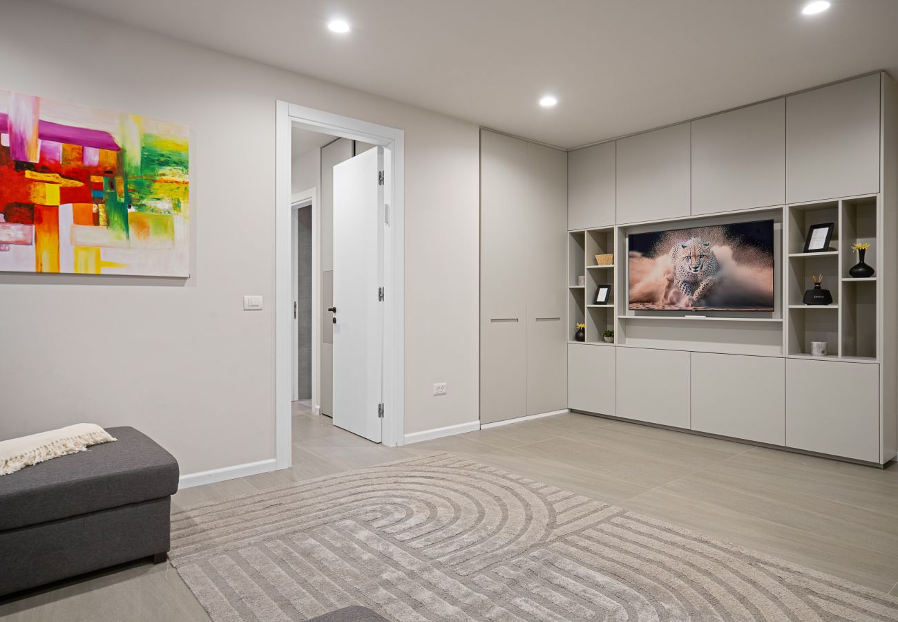 Villa in Herzliya - MAMAD Luxury New Villa with Heated Private Pool by FeelHome