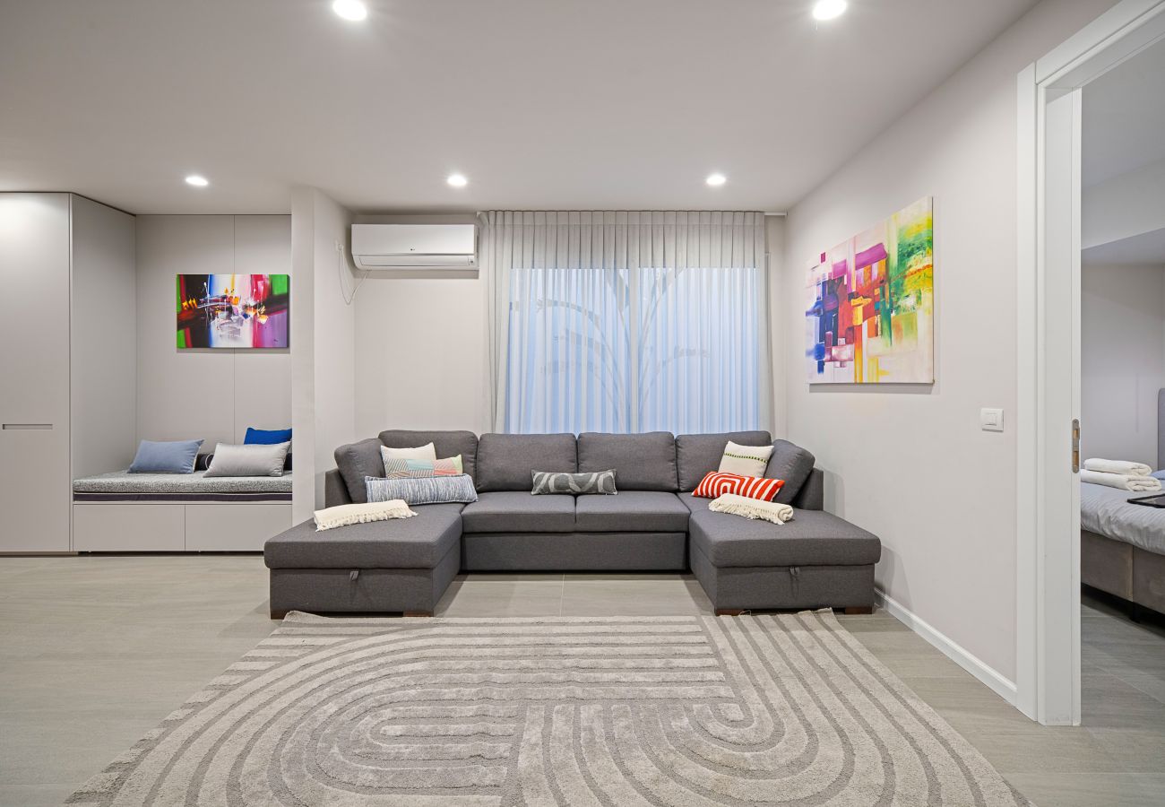 Villa in Herzliya - MAMAD Luxury New Villa with Heated Private Pool by FeelHome