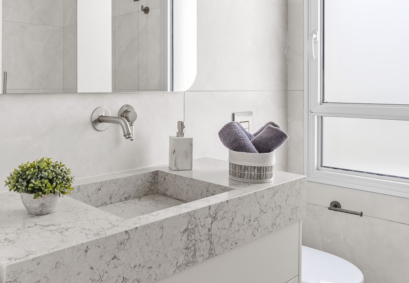 Villa in Herzliya - MAMAD Luxury New Villa with Heated Private Pool by FeelHome