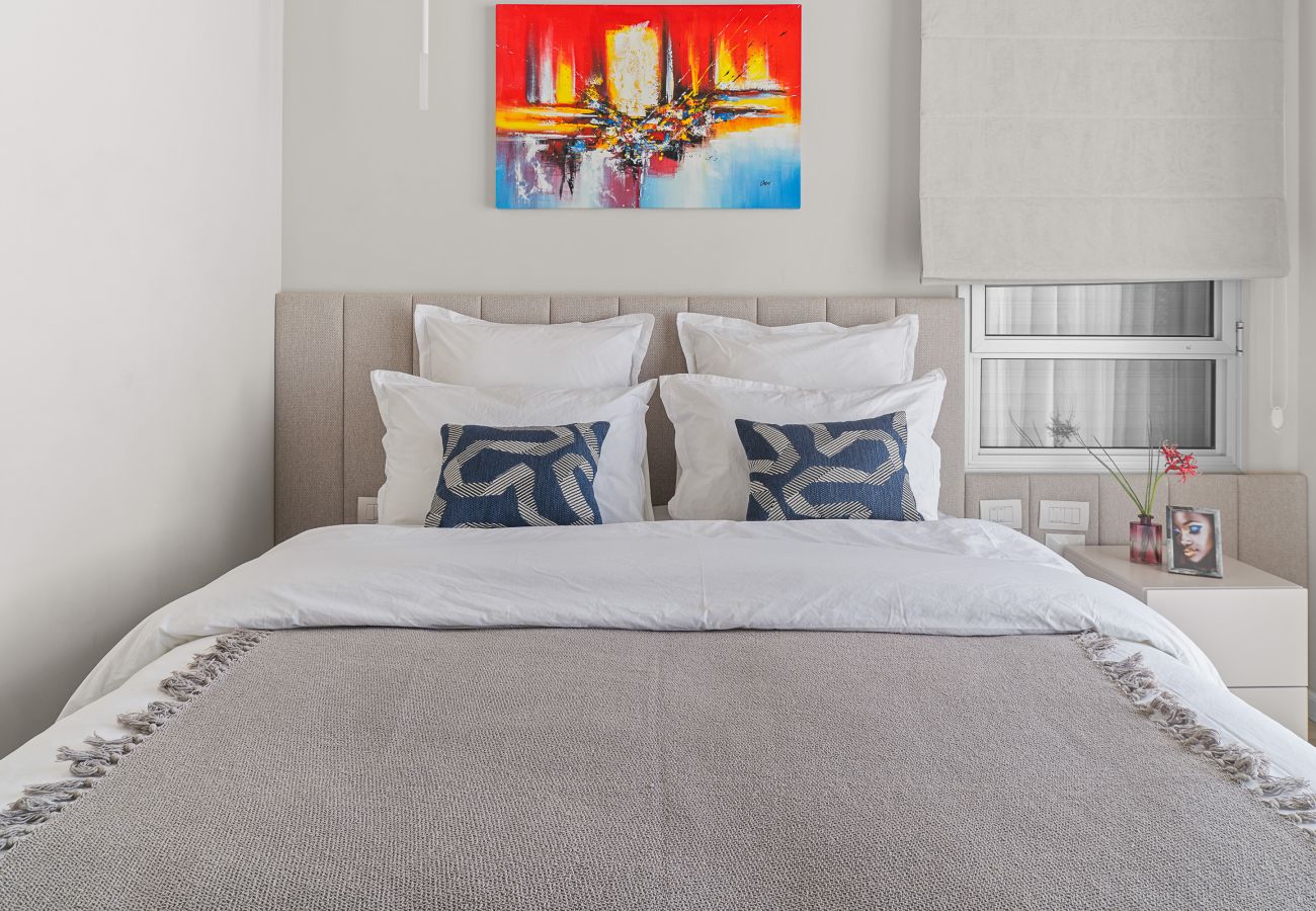 Villa in Herzliya - MAMAD Luxury New Villa with Heated Private Pool by FeelHome