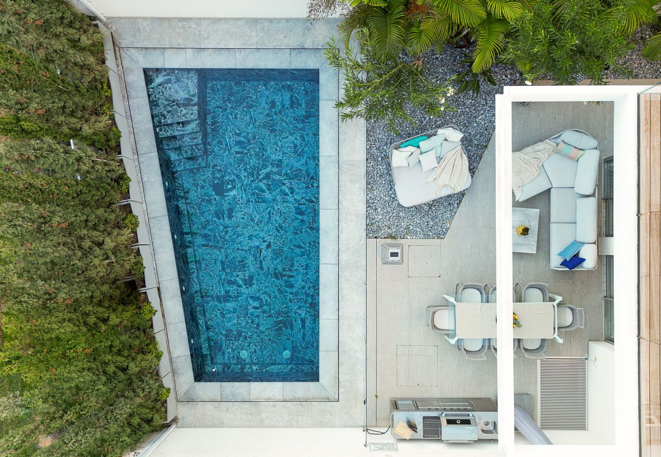 Villa in Herzliya - MAMAD Luxury New Villa with Heated Private Pool by FeelHome