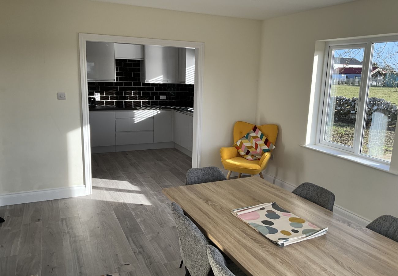 Cottage in Claregalway - Supber Newly Renovated Cottage Claregalway