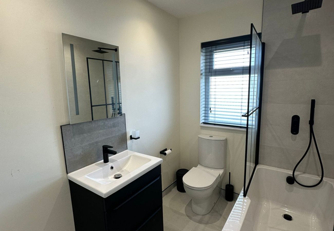 Cottage in Claregalway - Supber Newly Renovated Cottage Claregalway