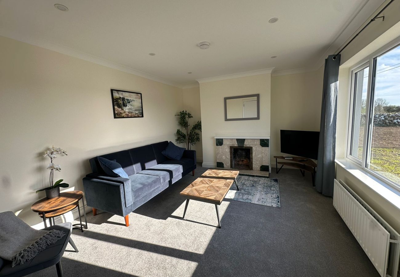 Cottage in Claregalway - Supber Newly Renovated Cottage Claregalway