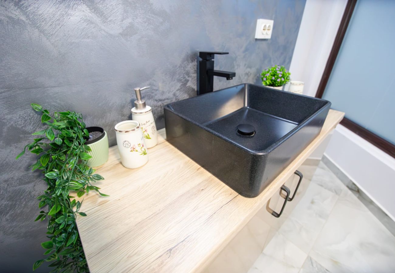 Apartment in Bucharest - ECHO Spacious Two