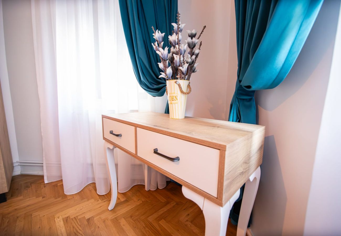 Apartment in Bucharest - ECHO Spacious Two