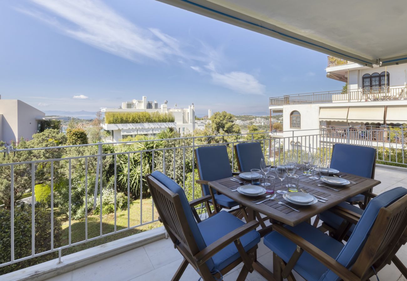 Apartment in Vouliagmeni - Elegant Sea-View Apartment