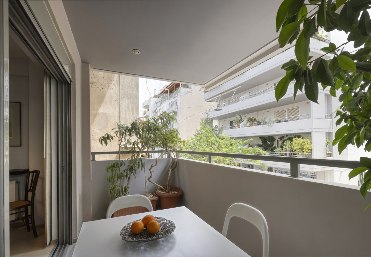 Apartment in Athens - Elegant Design Stay in Koukaki