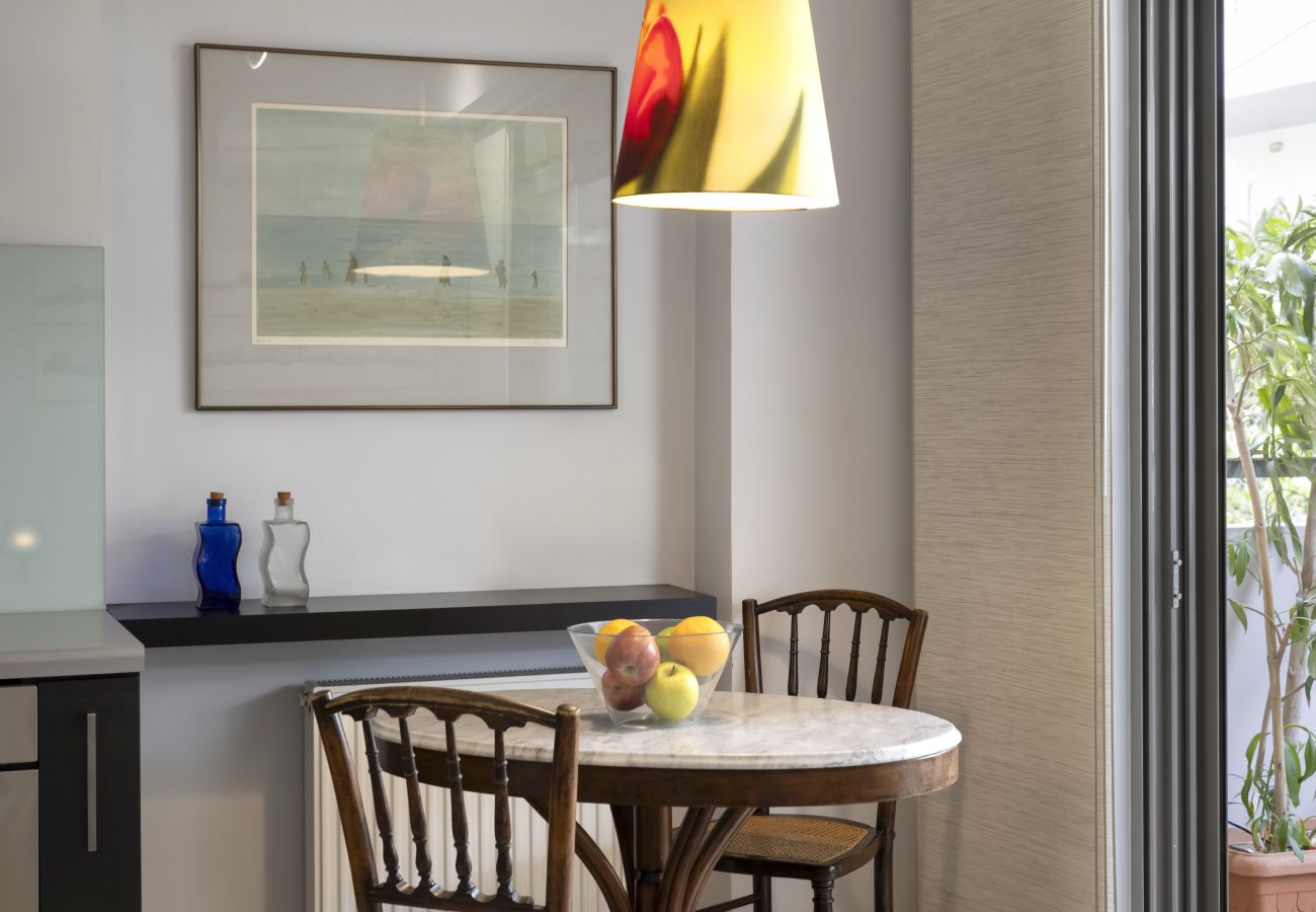 Apartment in Athens - Elegant Design Stay in Koukaki